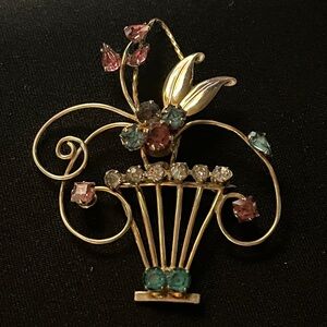 VTG Harry Iskin 12K Gold Filled Flower Basket Brooch Rhinestone Gold Tone 2.25"